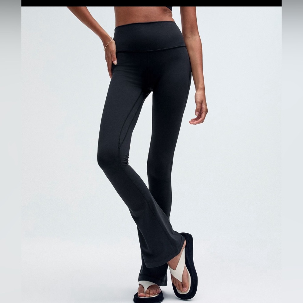 LULULEMON NWT Align™  Mini-Flare Pant *Regular High rise